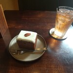 Cafe&Dining DONKEY - キャロットケーキ&レモンライム