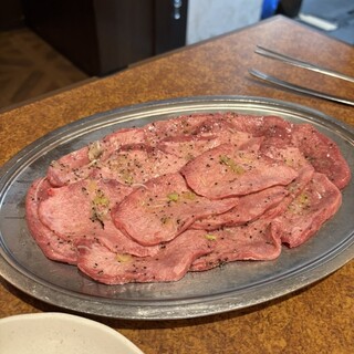 焼肉飯店 山本 - 料理写真: