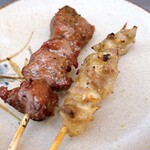 鶏肉の山田屋 - カシラ140円　ナンコツ130円(だったかな