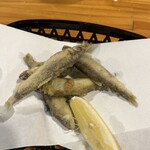 さかなや うおきく - 稚鮎の唐揚げ（天ぷら？）