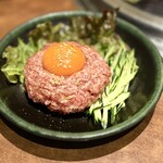 焼肉 静龍苑 - ユッケ