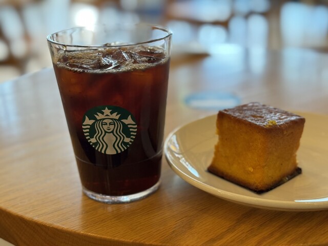Starbucks Coffee Nagoya Minato Tsutaya Shoten