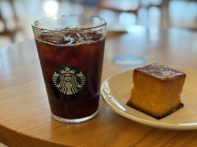 Starbucks Coffee Nagoya Minato Tsutaya Shoten photo 2