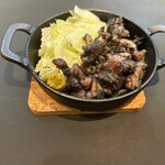 肉飾 やま田 - ももの炭火焼