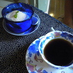 風地蔵 - 杏仁セット、700円。