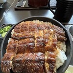 うなぎの与助 - ごはんマシ1