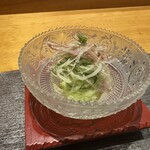 丸新 - 器も涼しげな前菜