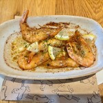 カスターニエ　軽井沢ローストチキン - エビのガーリックロースト