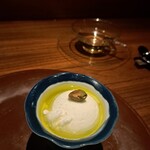 アカ - 山羊ミルクのアイスクリーム～オリーブオイル