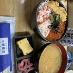海鮮丼屋 小熊商店 - 