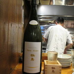 魚虎 - 鍋島 純米吟醸 ニュームーン 950円