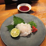 魚虎 - 天然活ひがんふぐ刺 2000円