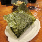 魚虎 - この日の〆ごはんは、オムスビ 250円 + 白菜のつけもの 480円