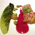 レスプリ ドゥ クゥー ドゥ フランス - 金目鯛の薄皮包み、ビーツソース