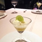 レスプリ ドゥ クゥー ドゥ フランス - フルーツ、葡萄