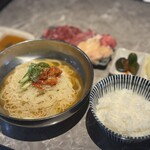 赤身肉・塩ホルモン 天平 - 
