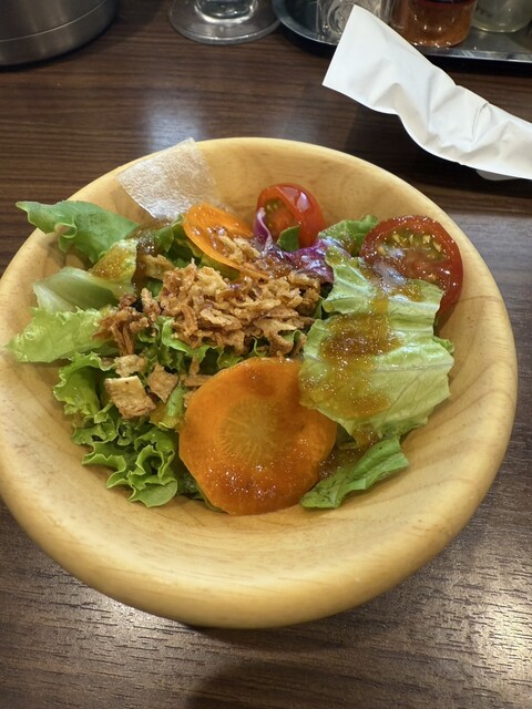 エミールガレー 津の田カリーさんのミニカレー付きガッツリメインの「ビジネスセット