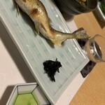 魚屋 小次朗 - 鮎の姿焼きと蓼酢