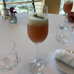 ラ・フェット ひらまつ - 桃のスパークリングカクテル