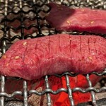 炭火焼ホルモン ぐう - 