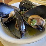 トラットリア カヴァタッピ - ムール貝のワイン蒸し