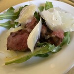 トラットリア カヴァタッピ - 牛肉の焼いたのとチーズ