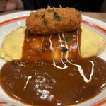 ポムの樹 - カニクリームとハヤシソースのオムライス