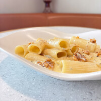 ゴルゴンゾーラとクルミのクリームソース ペンネリガーテ