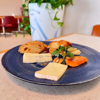 本日のチーズ盛り合わせ