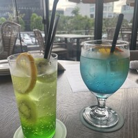 COLONIAL BEACH 横浜ハンマーヘッド - 