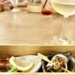 つるとんたん UDON NOODLE Brasserie - 予約するとお通し的についてくる前菜3種盛り　おいし☺︎