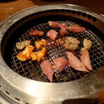 焼肉居酒家 韓の台所 - 