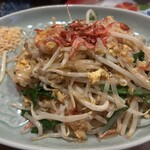 タイの食卓 クルン・サイアム - パッタイ