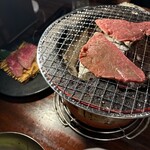 炭火焼肉 ホルモン にく式 - 