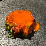 炭火焼肉 ホルモン にく式 - 和牛ユッケ