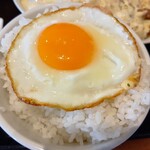 わ楽 - 目玉焼きオンザライス！