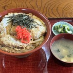 やまこ食堂 - 料理写真:かつ丼850円