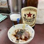 杉井酒店 - 赤星大瓶とまぐろ山かけ