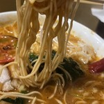 麺屋 伍利羅 - 博多製麺処　中細ストレート麺