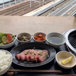 YAKINIKU A FIVE 德 - 