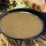 豚骨醤油 三輪 - スープアップ