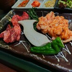 本町肉倶楽部 tongue be - 肉ホル定食140g