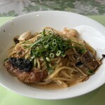 トミズダイナー - ズワイガニのトマトクリームパスタ