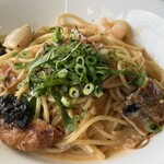 トミズダイナー - ズワイガニのトマトクリームパスタ