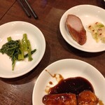 中国酒家 大天門 - 空芯菜炒めとチャーシューとザーサイとレンコン長芋黒酢炒め