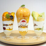 Sweets Stand パラソル - '25.08パフェ集合写真