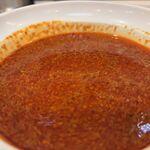 蒙古タンメン中本 - 『冷しゃぶヒヤミ』のスープアップ。冷たいのに、辛旨なんです！そこにゴマの香ばしさと食感、生姜のエッセンスが加わり旨さ爆発！