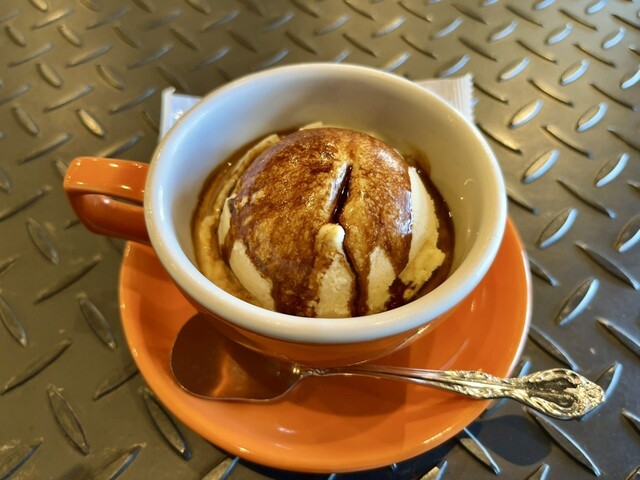 Latteart Junkies Roastingshop 堀川本店 （ラテアート ジャンキーズ