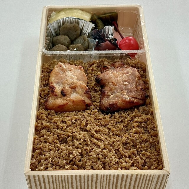 有限会社 九十九鶏本舗 - 北山形（弁当）の写真