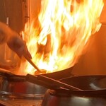 さっぽろらぁめん くわの実 - 炎のパフォーマンス